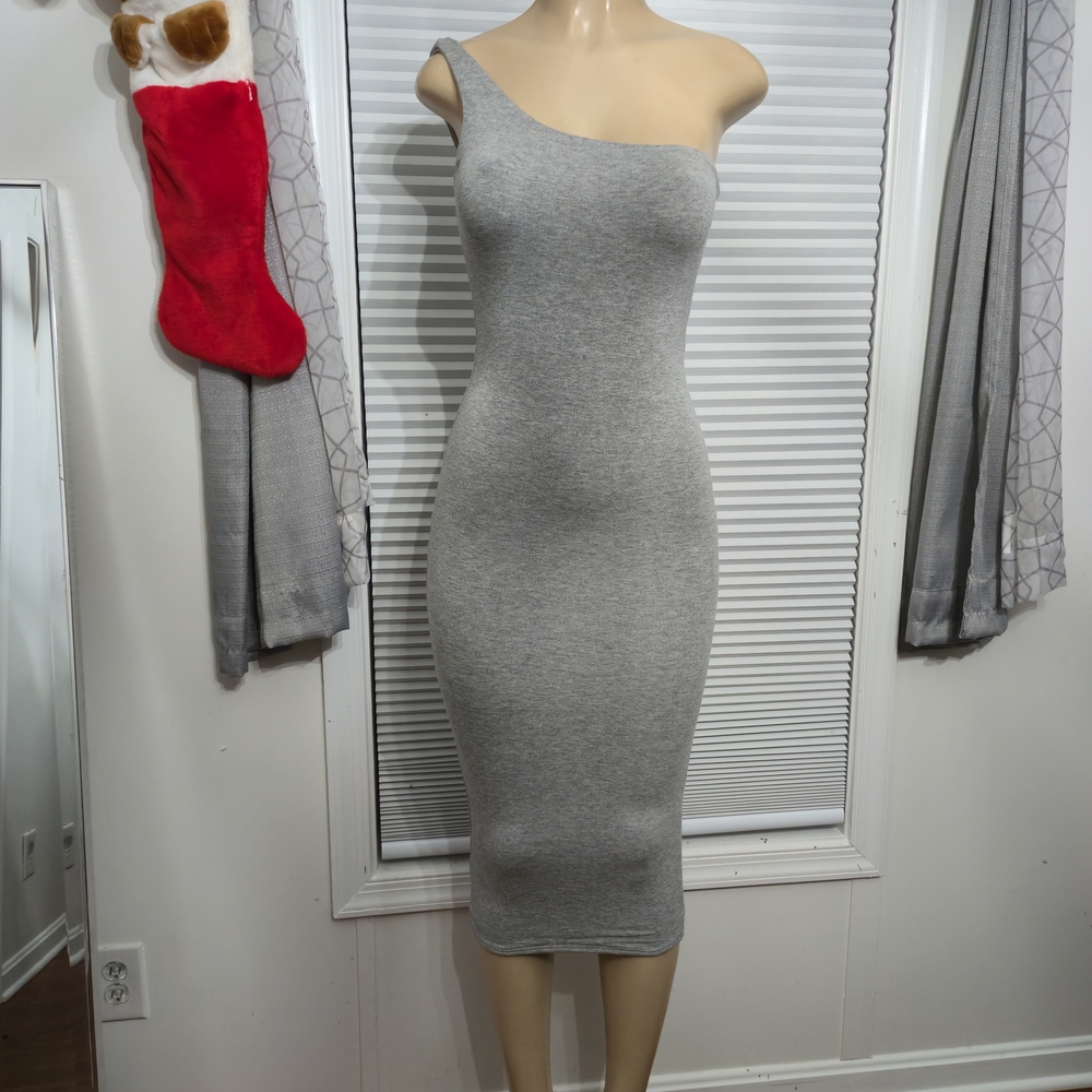 OOTDFash Elegant One-Shoulder Dress in Gray